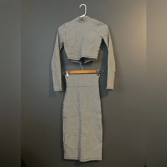 Akira matching Houndstooth set cropped turtleneck with pencil skirt Small - Picture 1 of 5